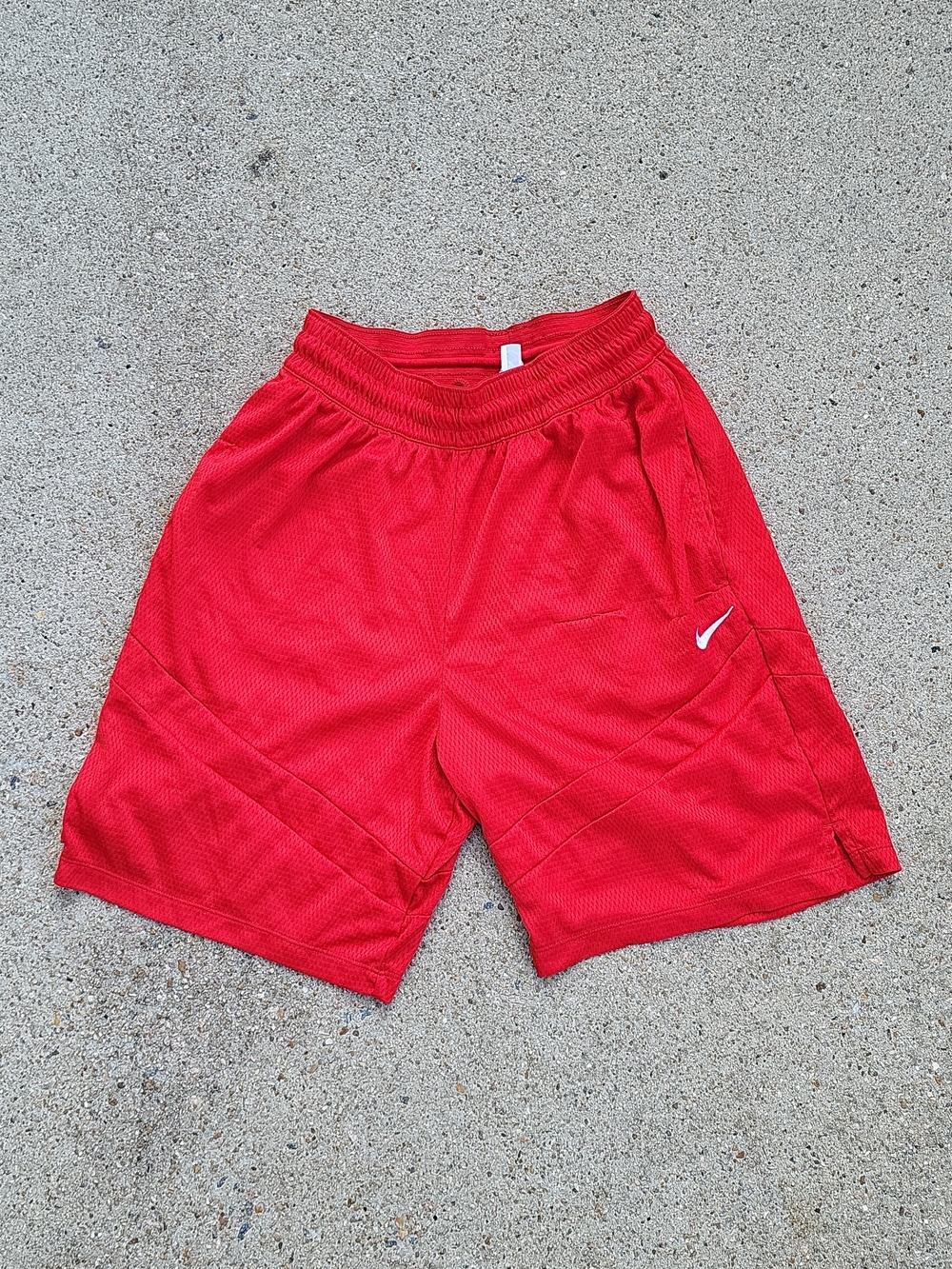 Y2K Vintage Nike Men’s Red Performance Athletic Shorts